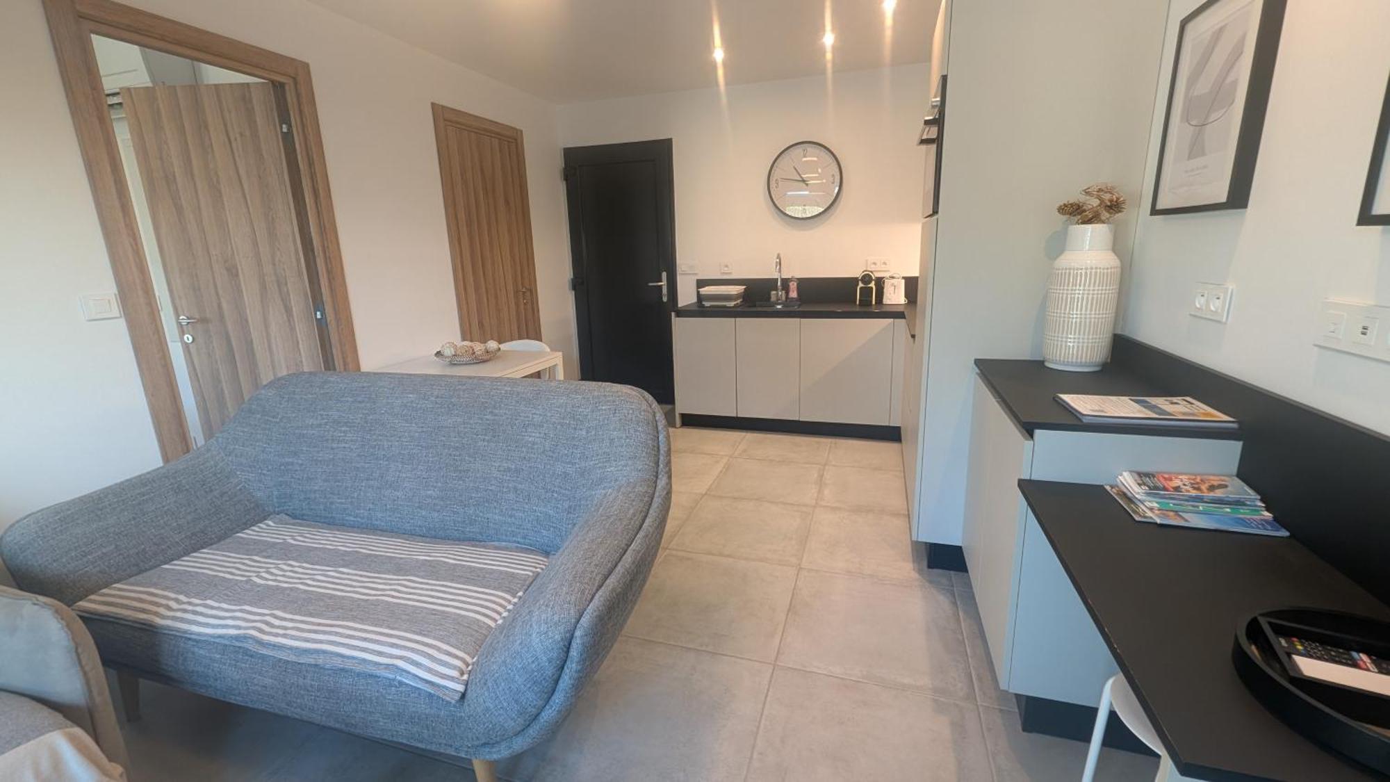 Appartement Luxe Avec Piscine Chauffee & Jacuzzi Prive - Cote D'Azur ロックフォール・レ・パン エクステリア 写真